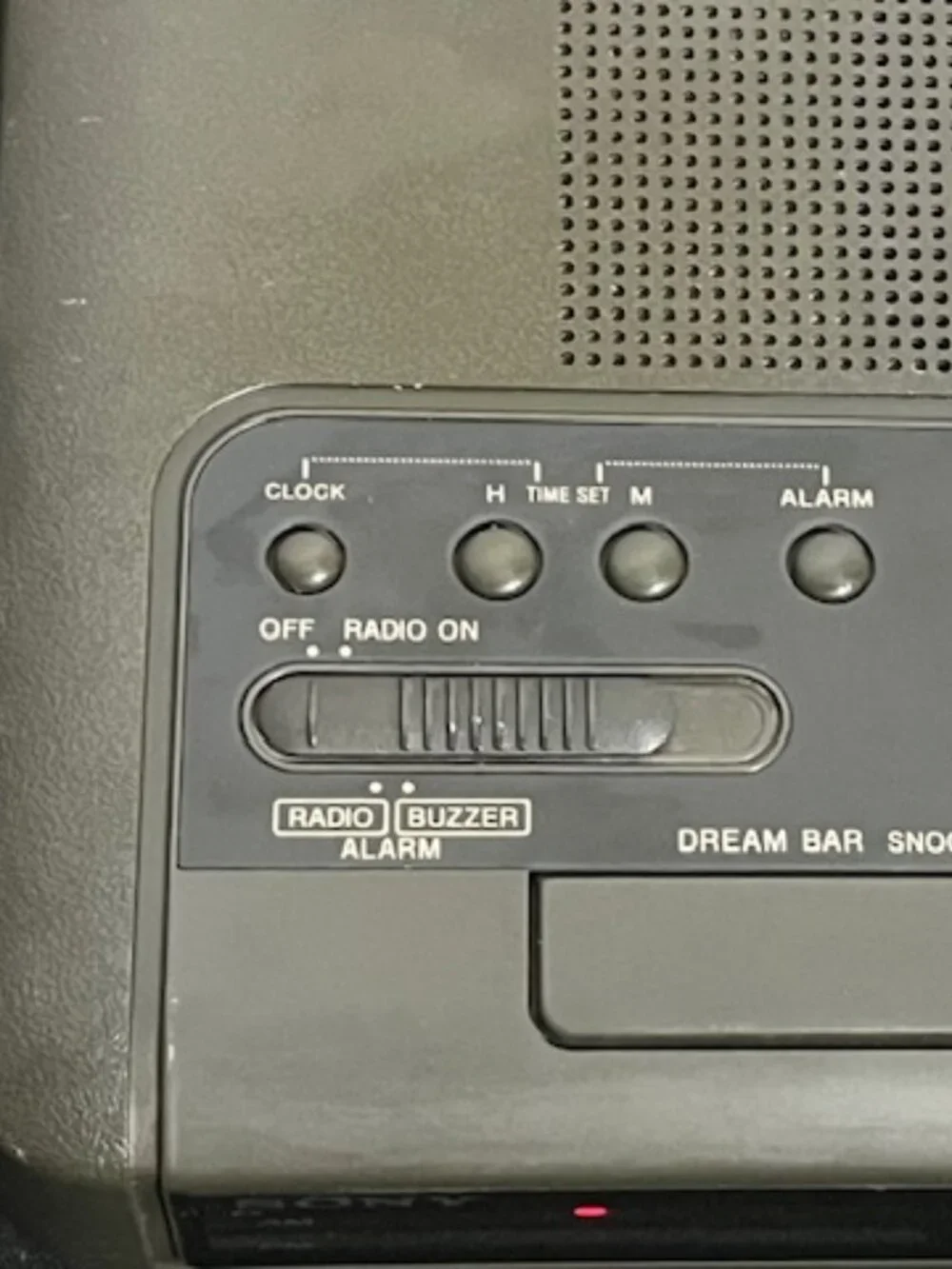 Sony Dream Machine ICF-C240